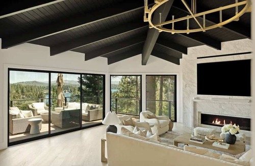 Blue Jay Cabin | Pinnacle Point Lake House