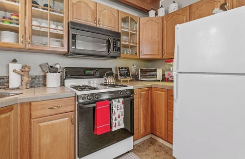 Big Bear Lake House | Playful Pines Haven, close to Village