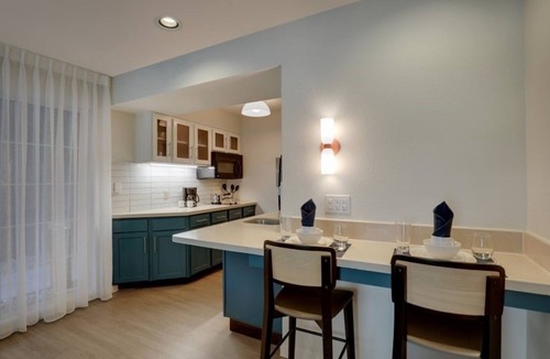 Sunnyvale Hotel | Pleasant Stay! 2 Large 1BR Suites with Kitchens, Pet-friendly, Outdoor Pool!