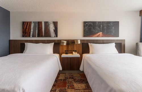 Emeryville Hotel | Pleasant Stay, Convenient Location! 3 Convenient Units, Pets Allowed