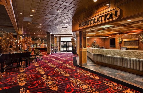 Elko Hotel | Pleasant Stay! Outdoor Pool, Parking, Pets Allowed, Close to Elko State Park!
