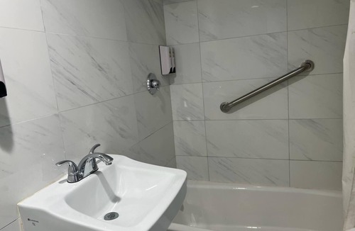 Pomona Hotel | Pomona Inn