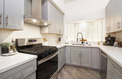 Bullhead City House | Pool Home w/Private Launch Ramp Access, Indoor Hot Tub, BBQ & Dog Friendly