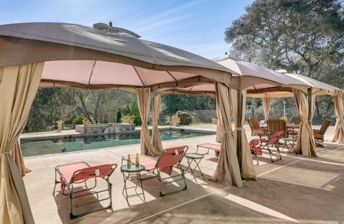 Gilroy House | Pool, Peacocks & Views! Lavish Retreat in Gilroy