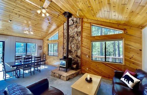 Cold Springs House | Preferred Parking Pass to Dodge Ridge