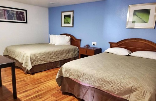 Oakland Hotel | Premier Inn & Suites