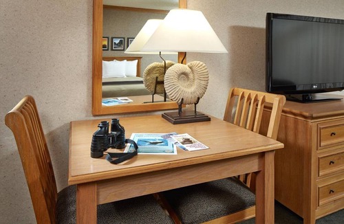 San Simeon Hotel | Premium King Coastal View | Cavalier Oceanfront Resort | Romantic Retreat