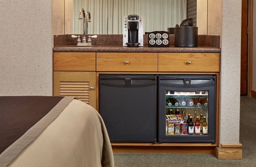 San Simeon Hotel | Premium King with Fireplace | Cavalier Oceanfront Resort | San Simeon Sights