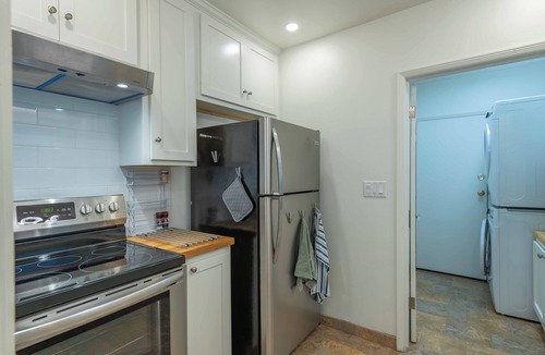 Paso Robles House | Prime Downtown Paso Guest House - Private & Wakable