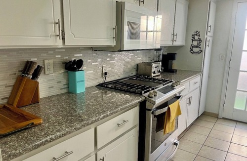 Paradise Condo | Prime Location 1-Bed 1Bath condo close to Airport, UNLV and STRIP