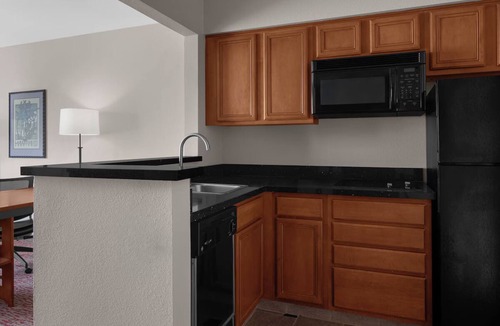 Downtown Hotel | Prime Location! Room with Full Kitchen! | Pets Are Welcome!