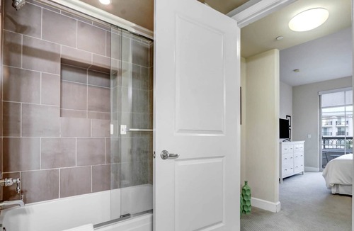 Downtown Apartment | PRIME, top floor with ornate private balcony & direct fountain view!