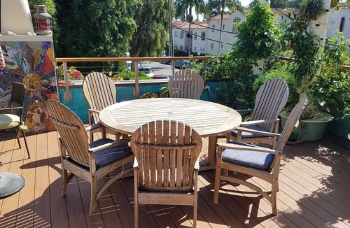 West Beach Apartment | "Prime West Beach location" New Owner. Simple and affordablle.