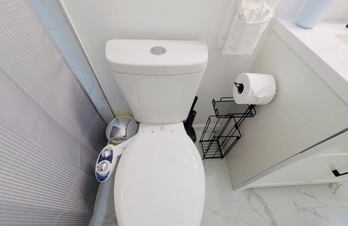 Park Mesa Heights House | Private 1-bdrm 1 bath guesthouse in the heart of Los Angeles with highspeed wifi