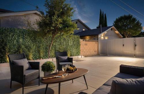 Simi Valley Apartment | Private 1BR w Yard & King Bed Simi Valley