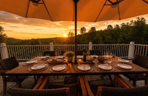 Coarsegold House | Private 2 Homes for 16 Near Yosemite & Bass Lake