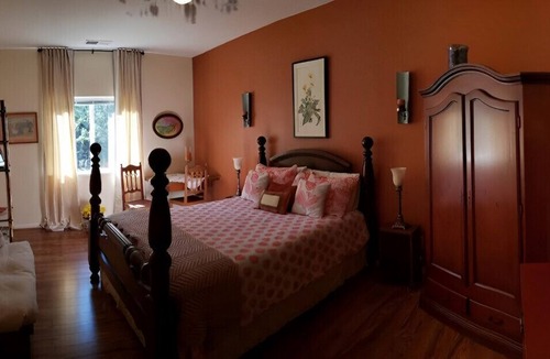 Coarsegold House | Private and Charming 2BR Retreat near Oakhurst!