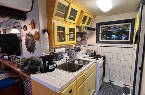 Eagle Rock Apartment | Private and serene studio in beautiful Glendale with private entrance