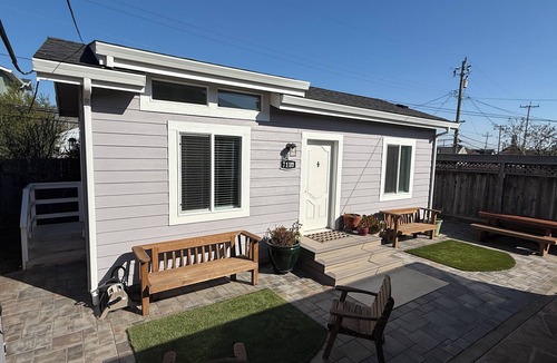 Avalon Cottage | Private and charming Bay Area home. Centrally located to all Bay Area cities!
