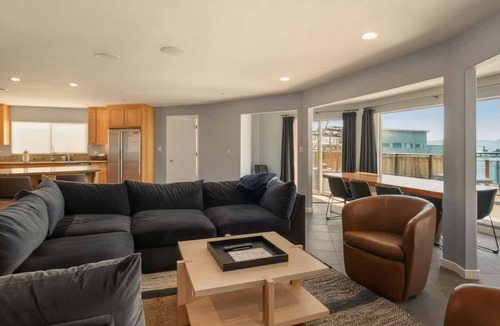 Bijou Park Cabin | Private Beach, Lakefront Home, Close to Everything