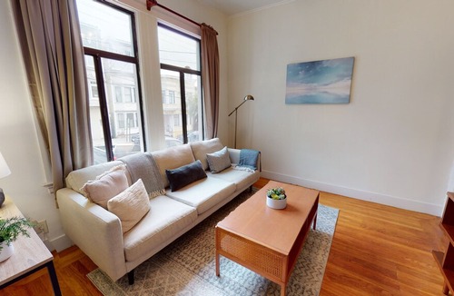 Russian Hill House | Private Bedroom in Nob Hill! FULLY SERVICED!