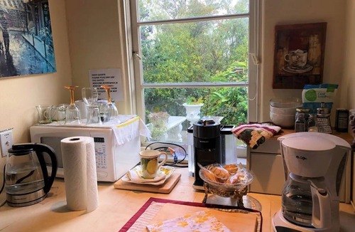 Monte Sereno Apartment | Private Cozy suite in Los Gatos -Saratoga walking distance to downtown.