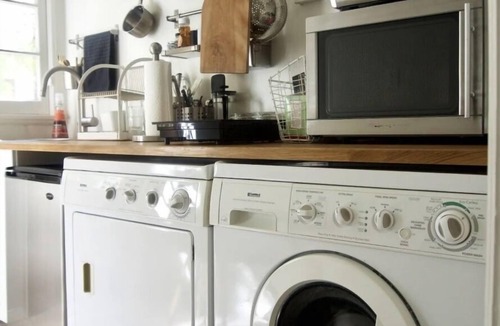 La Brea Apartment | Private Entrance, 1Bedroom, Kitchenette, Bathroom