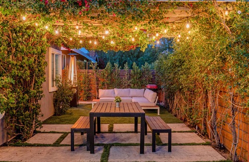 Downtown Los Angeles House | Private Escape House Near Downtown With Hot Tub