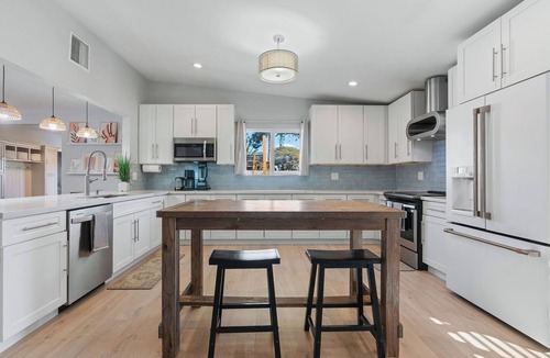 Chinatown House | Private Garden Estate - 2 King Suites- Home Office - Pet Haven - 10 Min Strip