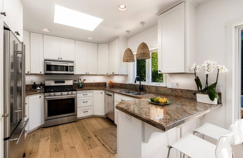 Montecito House | Private home w/private path to beach & jacuzzi. Walk to everything! A+ Location!