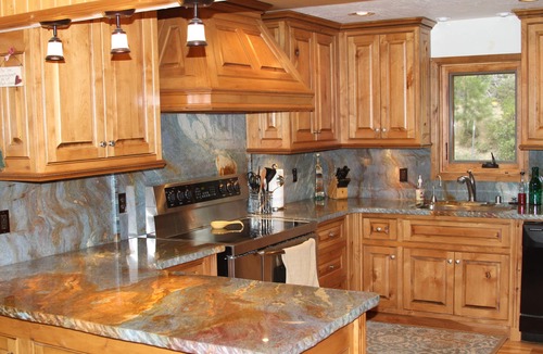 Tahoma Cabin | Private Lake-view Cabin with Space for Everyone, 4 bedrooms plus bonus room