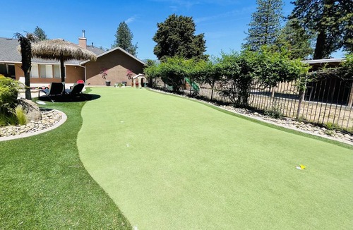 Oakhurst House | Private mountain retreat with pool and mini-golf