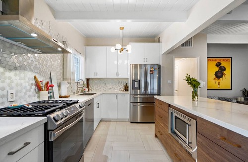 Valley Glen House | Private Pool and Dog Friendly Near Universal Studios
