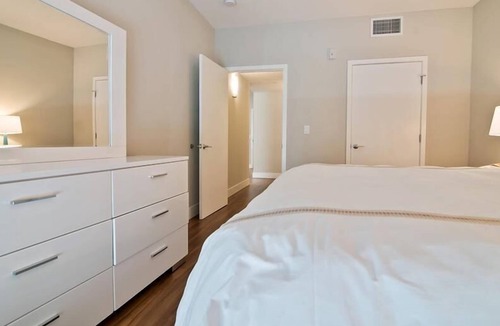 Shoreline West Apartment | Private & Spacious 2BR | Full Kitchen & Laundry | Downtown Mountain View