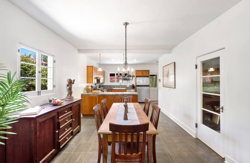 Mid-Wilshire House | Private Spanish 4BR w/Yard · Outdoor Dining · Central LA · Parking