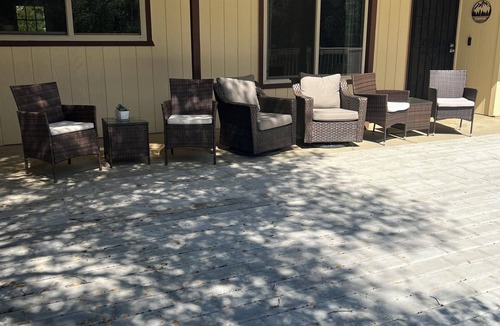 Oakhurst House | Private Yosemite Retreat with Spacious Deck & Wildlife