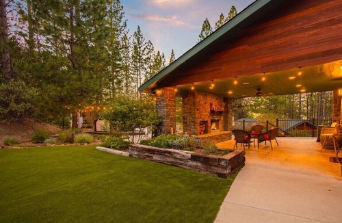 Groveland House | Quail Crossing Lodge: Yosemite Boutique Retreat
