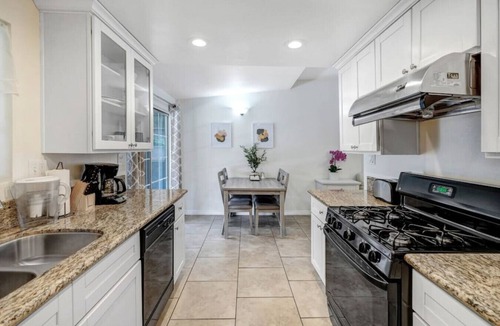 Azusa Apartment | Quaint City Haven: 2-Bedroom Retreat with Free Laundry Access, Private Parking Bliss, and Blazing Internet.