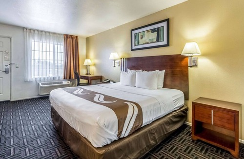 Raisin Hotel | Quality Inn Fresno Near University