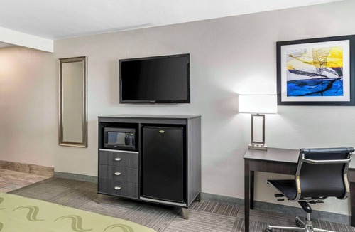 Kettleman City Hotel | Quality Inn Kettleman City near Hwy 41