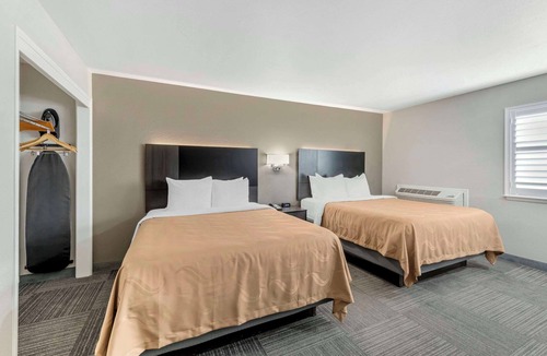 Kettleman City Hotel | Quality Inn Kettleman City near Hwy 41