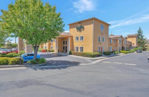 Vallejo Hotel | Quality Inn near Six Flags Discovery Kingdom-Napa Valley