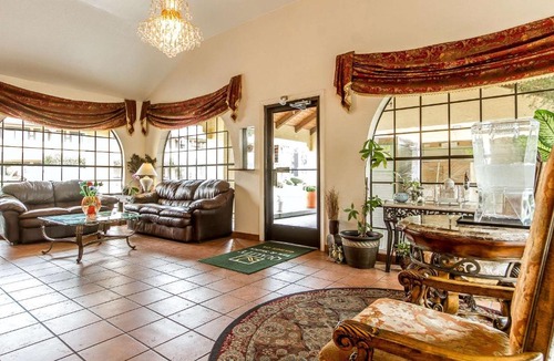 Gilroy Hotel | Quality Inn & Suites Gilroy
