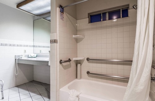 Santa Clara Hotel | Quality Inn & Suites Silicon Valley