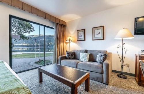 Truckee House | Quiant Studio w/Lake View #144 at Donner Lake Village