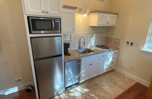 Watsonville Villa | Quiet 1-bedroom villa in welcoming of Watsonville perfect for relaxing getaway.