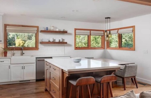 Atascadero House | Quiet 3-bedroom house in Atascadero 'Wine Country' with WiFi, AC, Jacuzzi