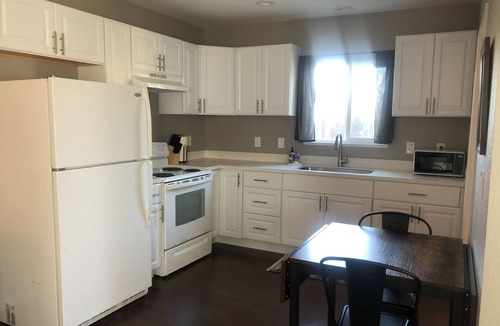 Turlock Apartment | Quiet and cozy cottage near cute downtown