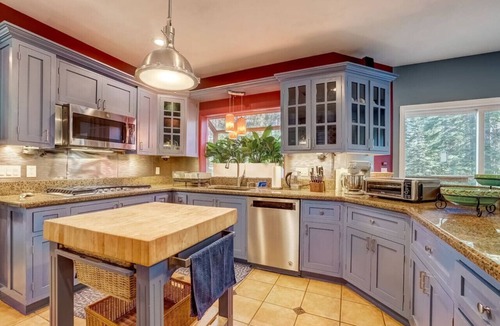 Tahoe Paradise House | Quiet Family Home with Hot Tub & Game Room