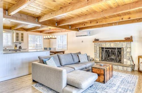 Chamberlands House | Quiet Neighborhood - Lake Retreat with Stunning Views New Deck Easy Ski Access